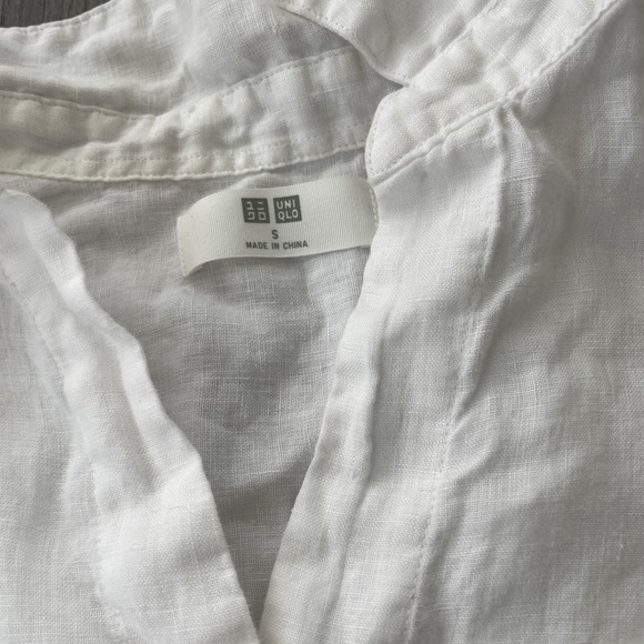 Uniqlo white linen shirt 🕊️ - Picture 2 of 2